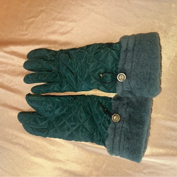 UGG Dark Green Shearling Gloves - Picture 2 of 5